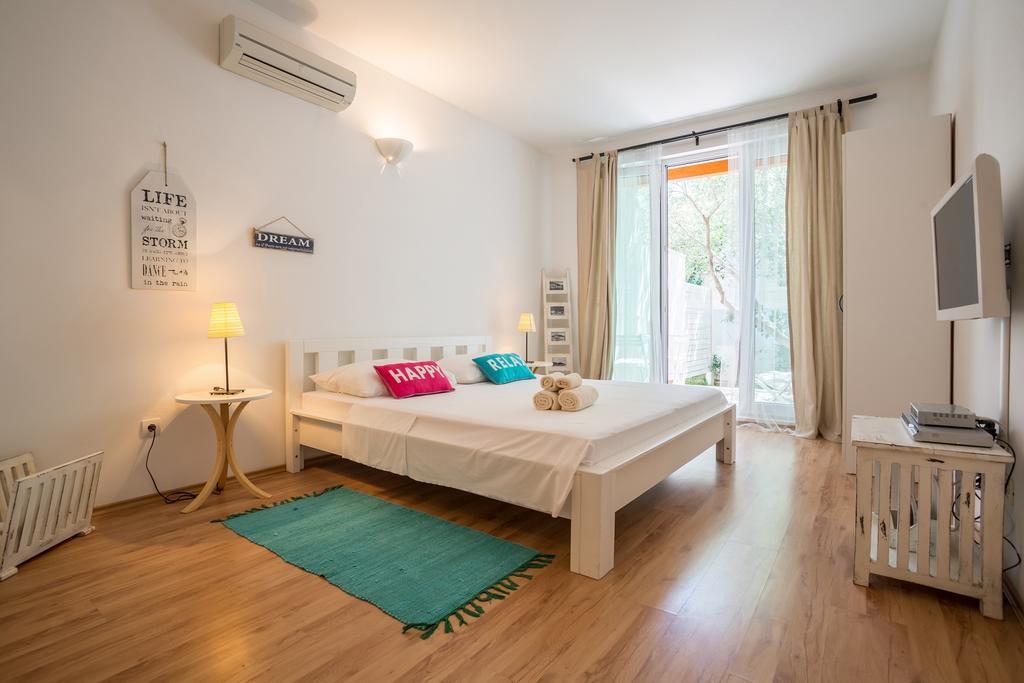 Zlatni Bol Apartments Zimmer foto